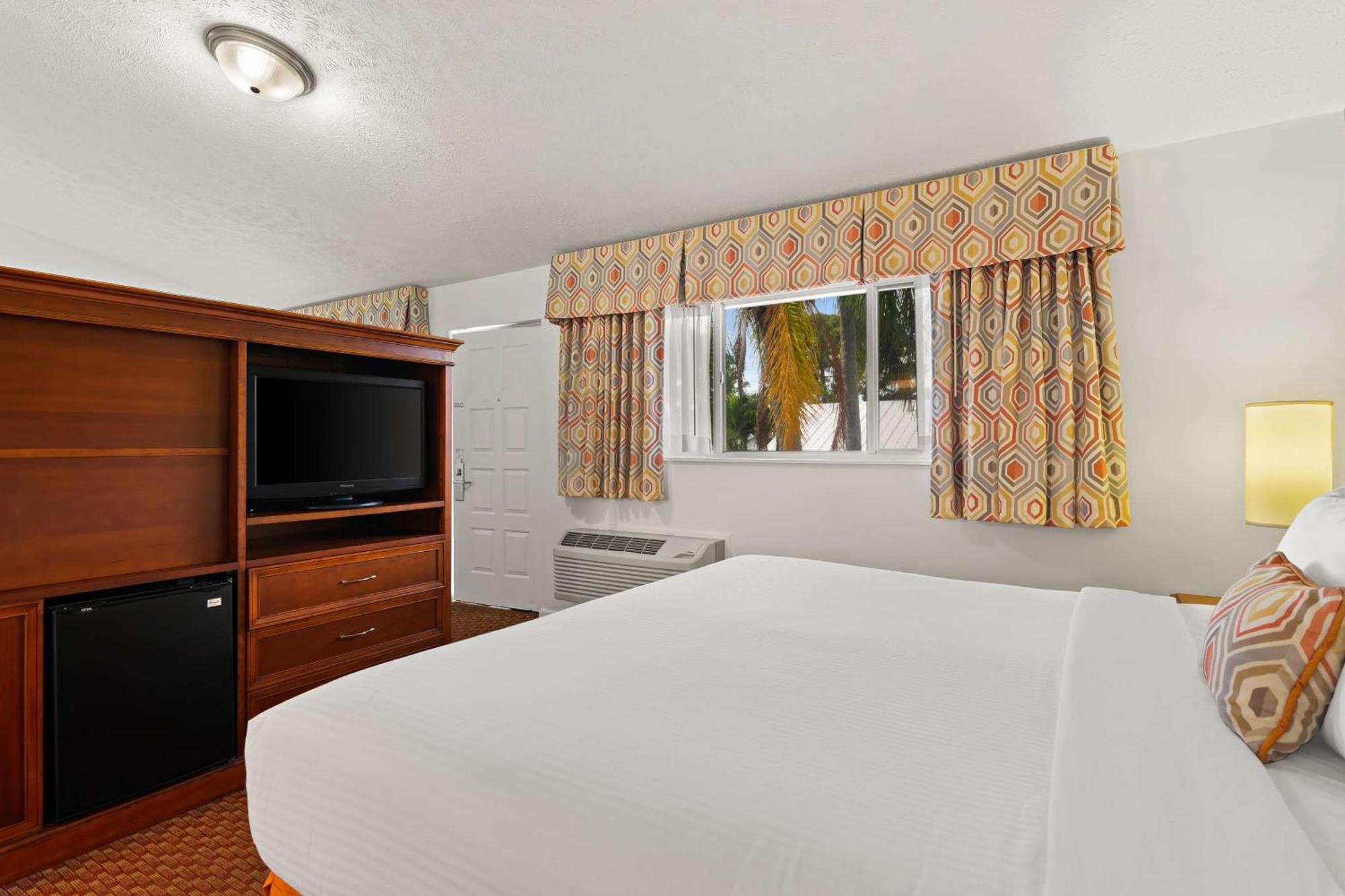 Best Western Port St. Lucie Екстериор снимка
