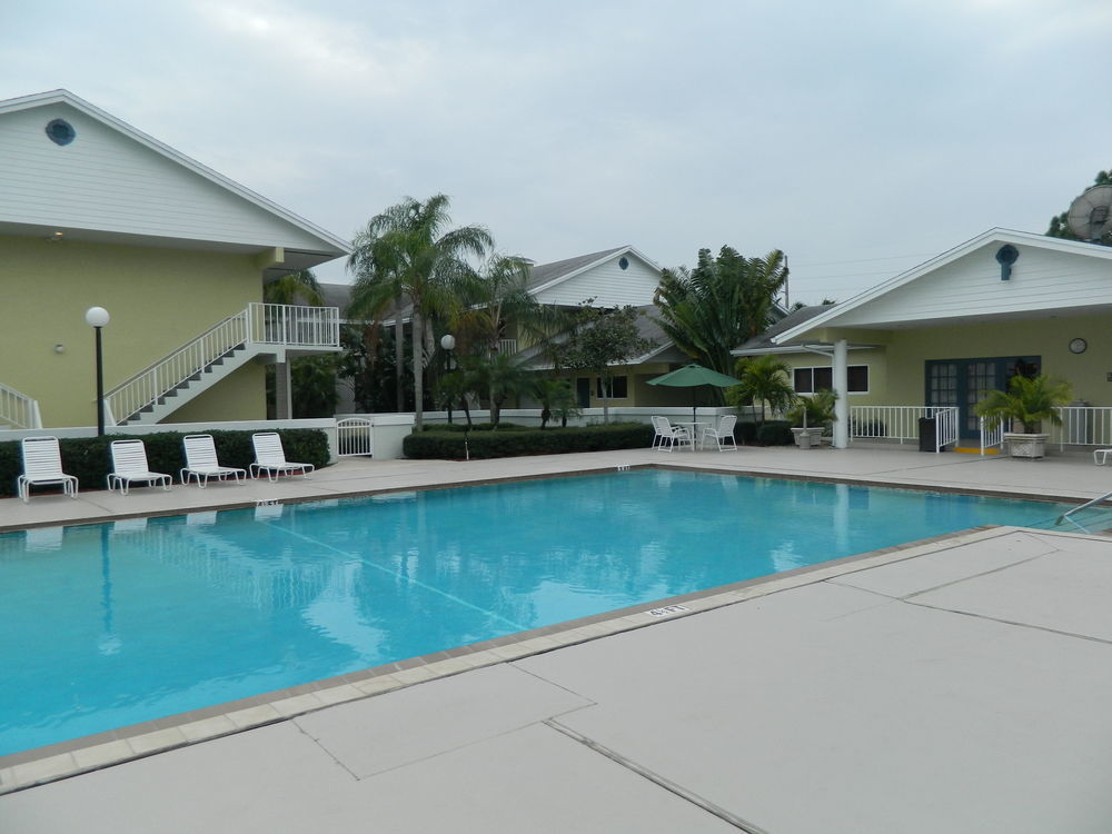 Best Western Port St. Lucie Екстериор снимка