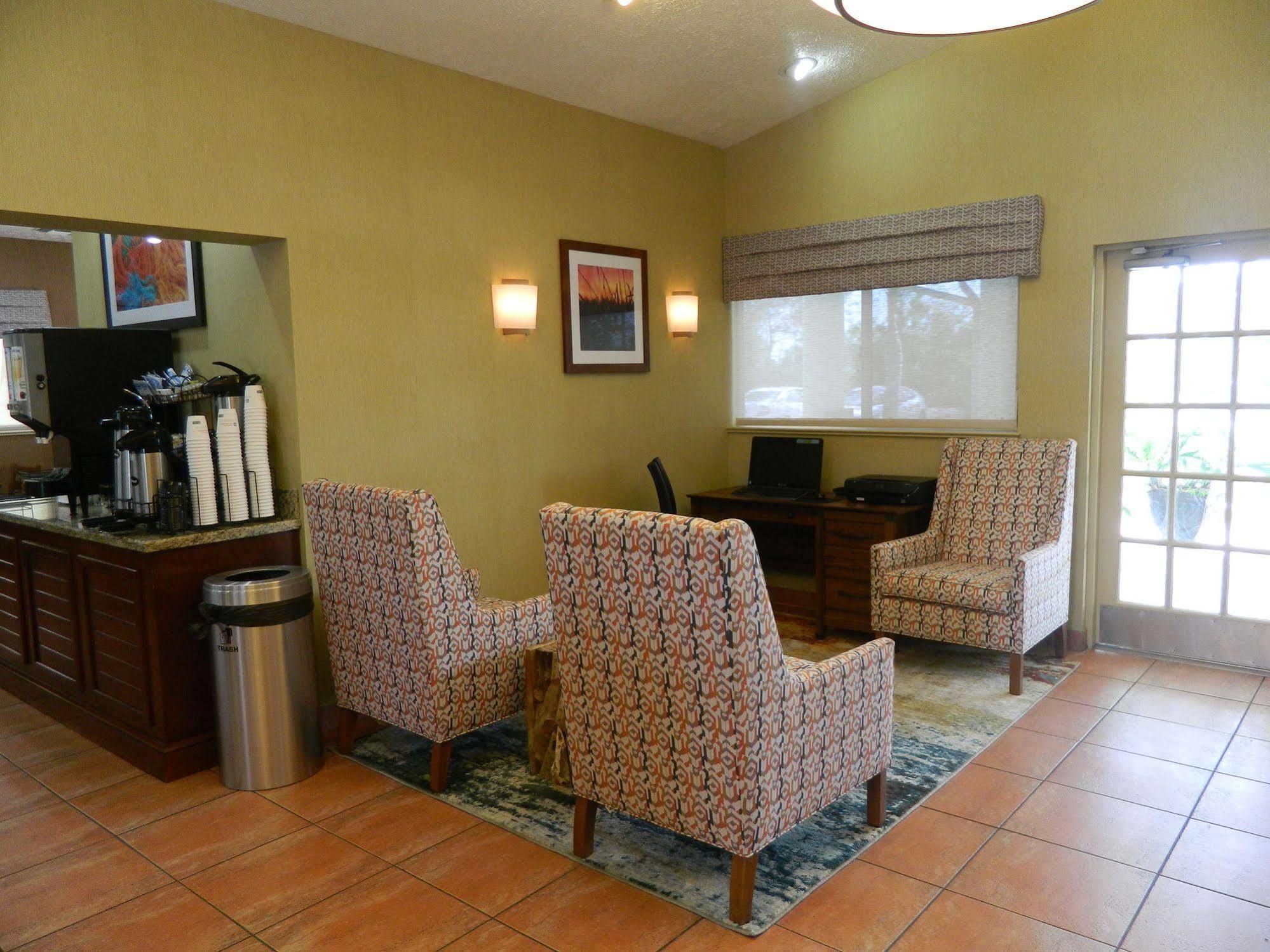 Best Western Port St. Lucie Екстериор снимка