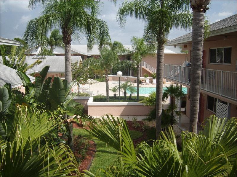 Best Western Port St. Lucie Екстериор снимка